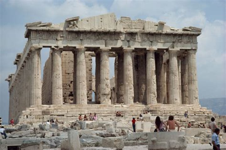 What did Pericles do to the Acropolis?