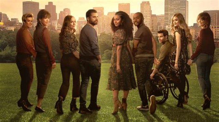 What happened in the last episode of Lost Girl?