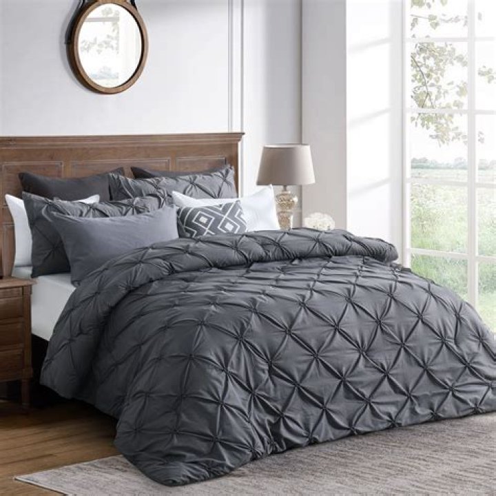 Which is the best comforter to buy in India?